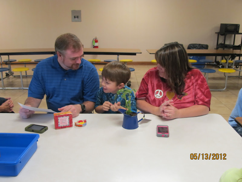 Queen of 4's Muffins with Mom and Donuts with Dad Day!